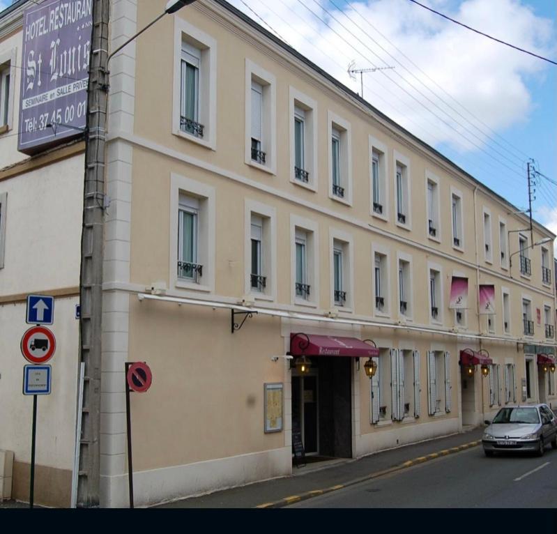 Hotel Des Couronnes Châteaudun Zewnętrze zdjęcie