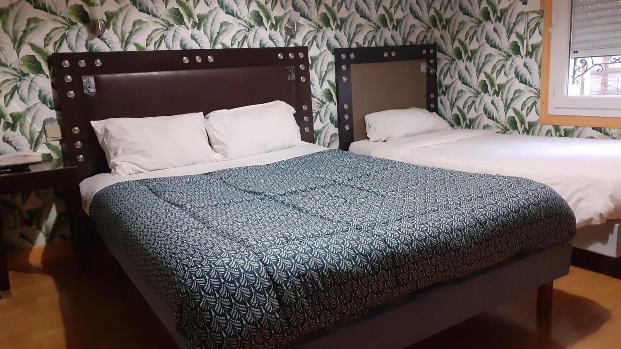 Hotel Des Couronnes Châteaudun Zewnętrze zdjęcie